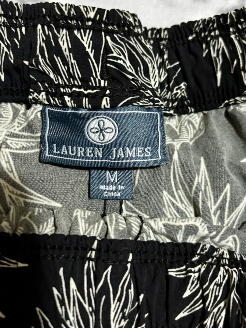 Lauren James Mens Pineapple Swim Trunks Board Shorts Mesh Lining Size Medium